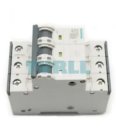 Siemens 5SY4320-7 — photographed circuit breaker, angled view