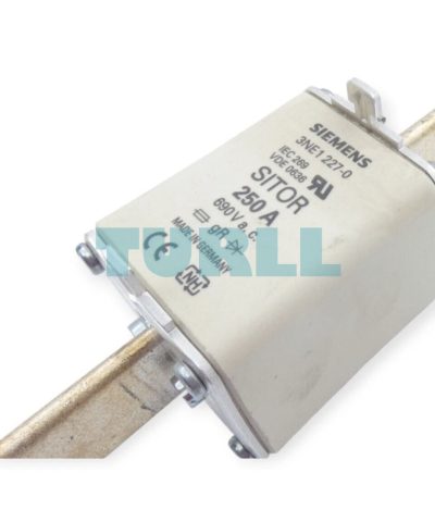 Siemens 3NE1227-0 SITOR Fuse Link with Blade Contacts, NH1, 250A, 690V AC, 250V DC